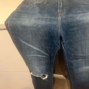 MADEWELL the perfect vintage crop Jean size 27.  Excellent condition.